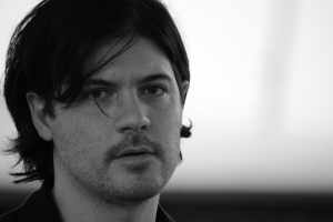 medium long hairstyles for men