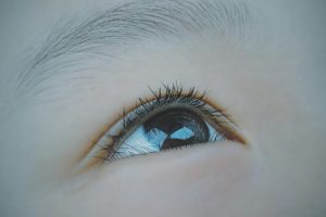 Eyelash Extension Allergy vs Irritation